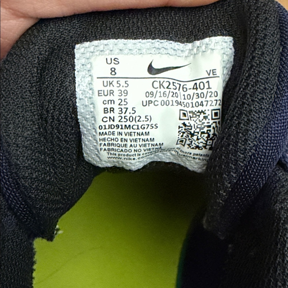 Nike Dark Blue Athletic Shoes - Picture 3 of 4